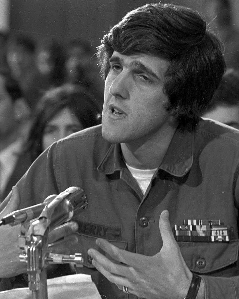 senator john kerry post vietnam