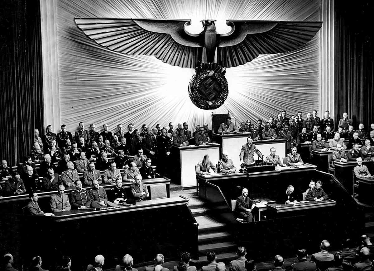 hitler speech photo