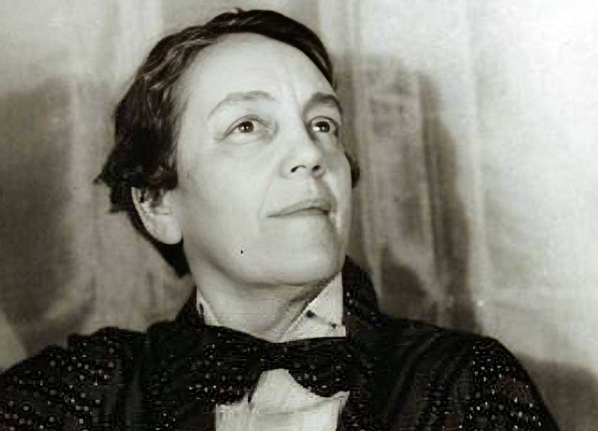 women artists brooks photo