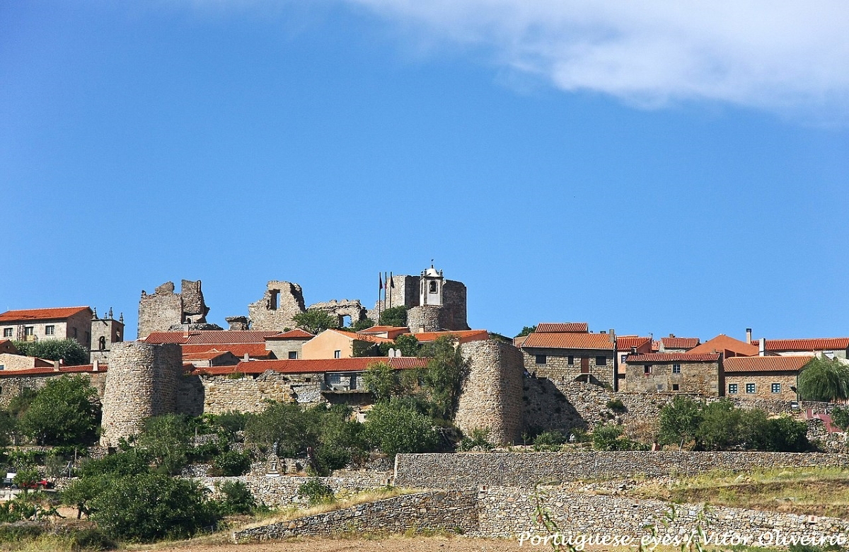 castelo rodrigo town portugal