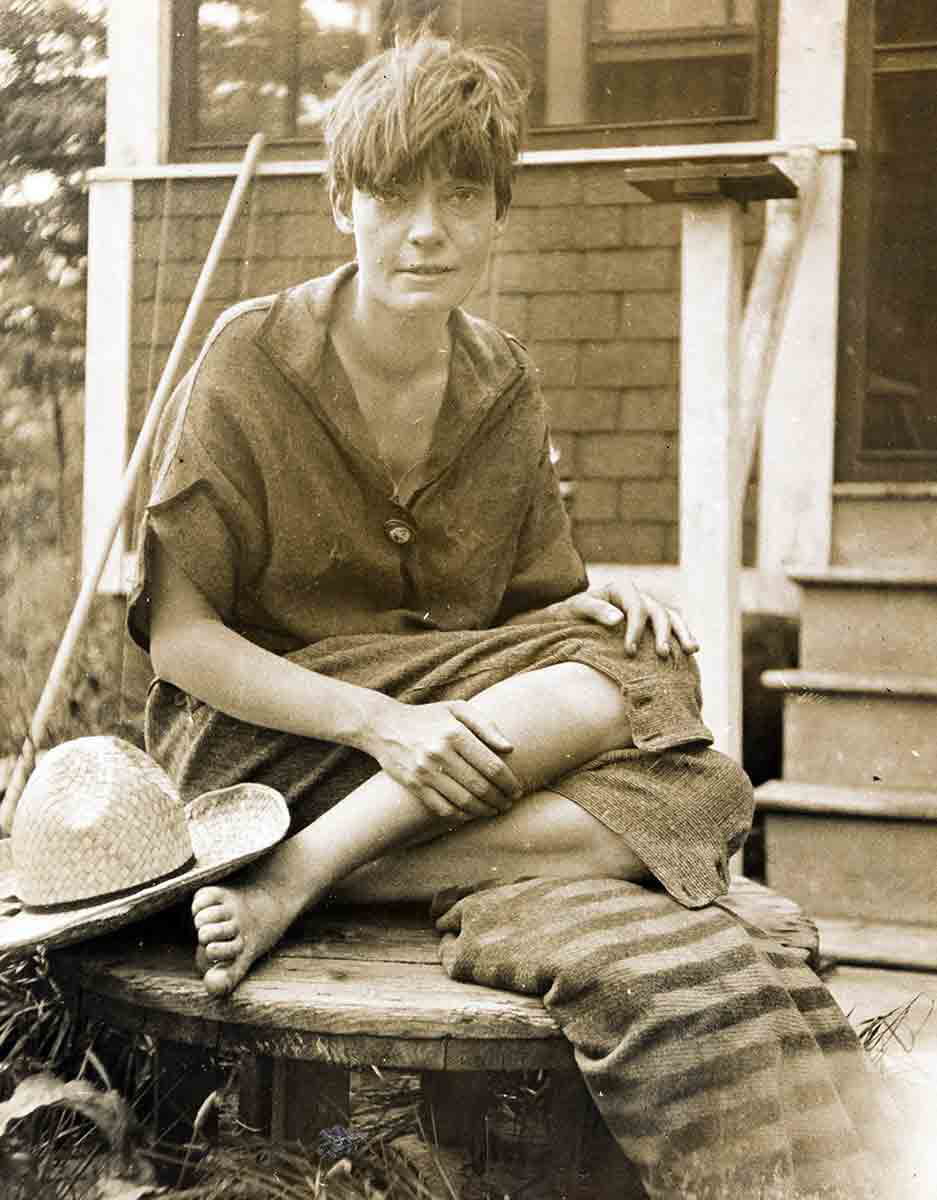 dorothy day newspaper photo