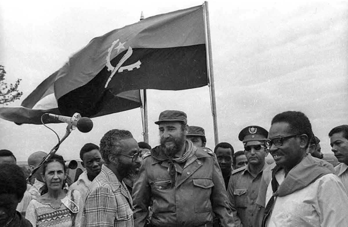 fidel castro angola neto