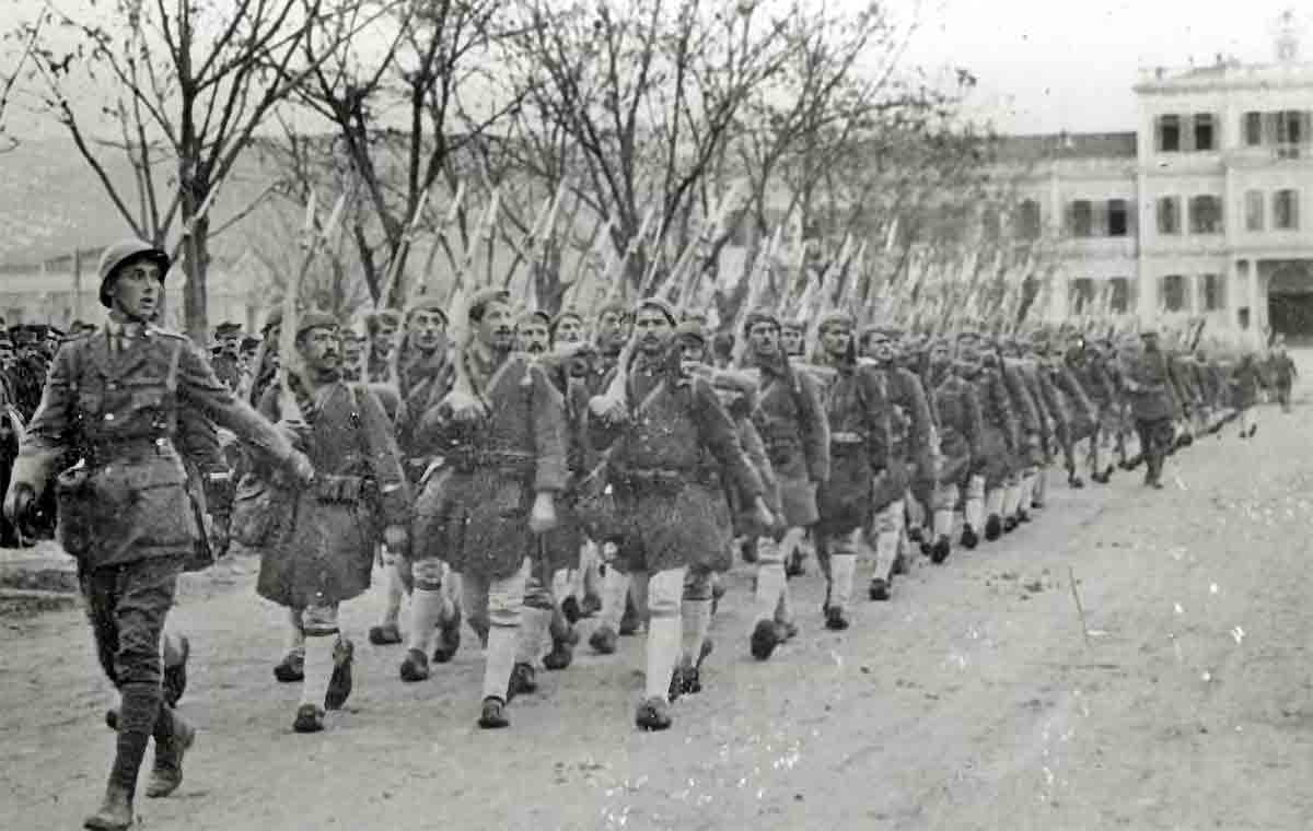 greek soldiers evzones thessaloniki 1917