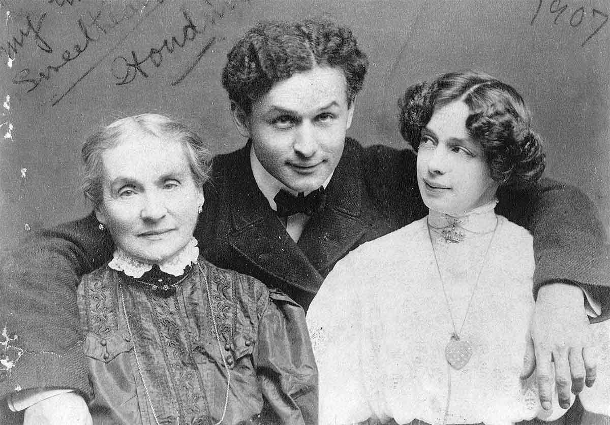 harry houdini mother photo