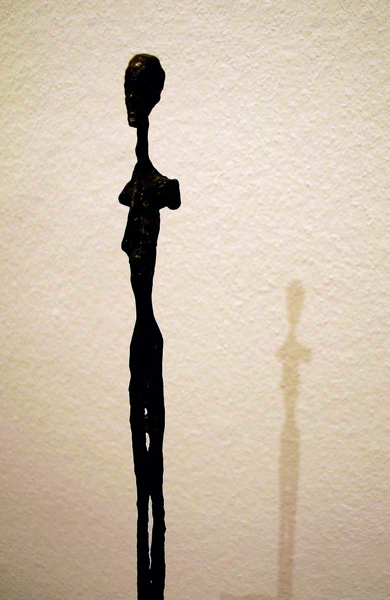 Image of sculpture by Alberto Giacometti