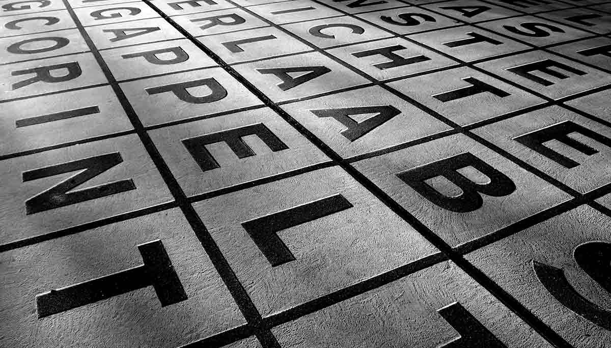 Letters puzzle language