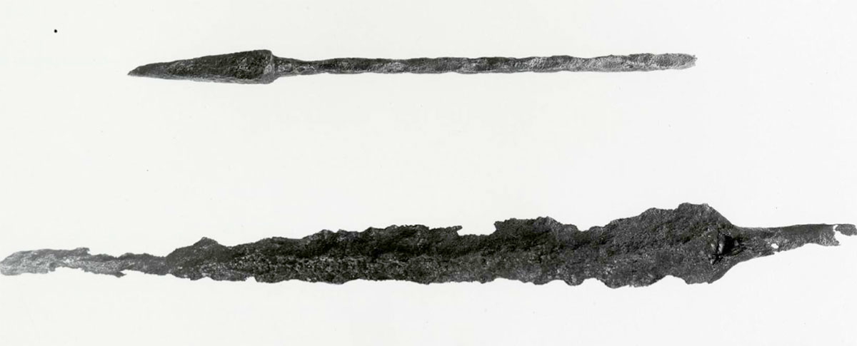 Pilum head