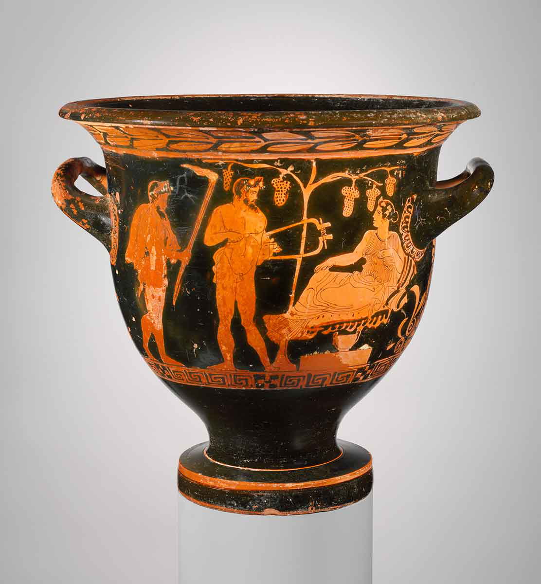 ariadne satyrs bell krater