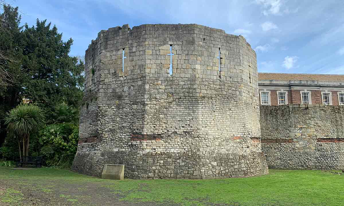 multangular tower roman york