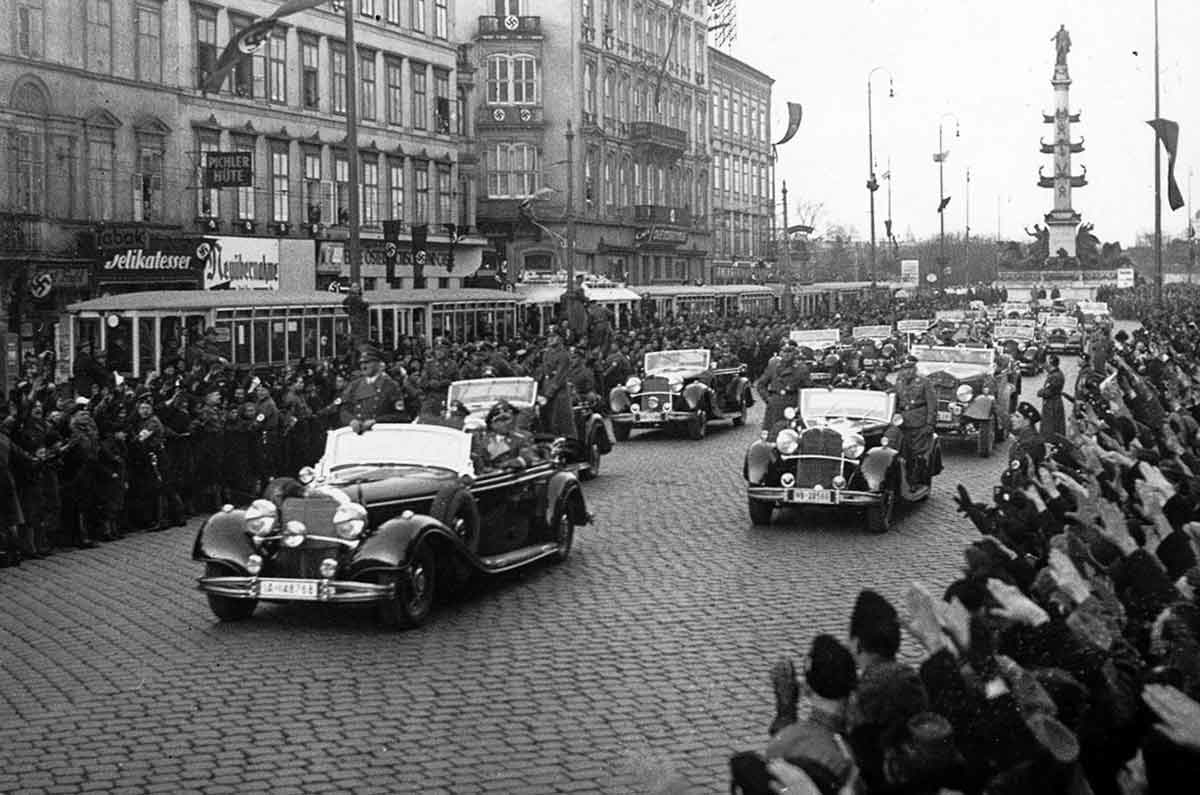 photograph austria anschluss