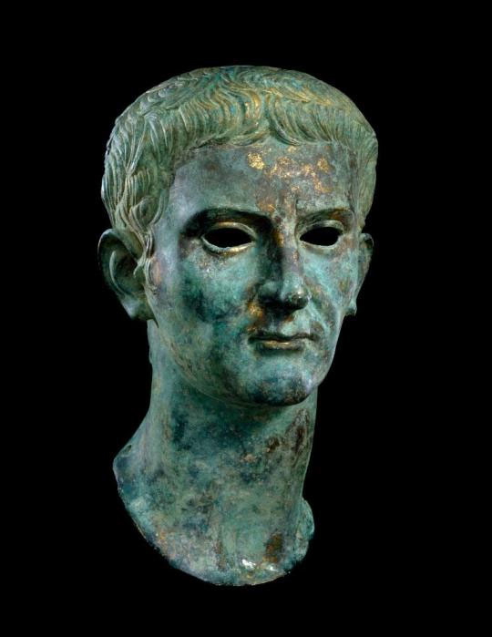 portrait of the emperor caligula