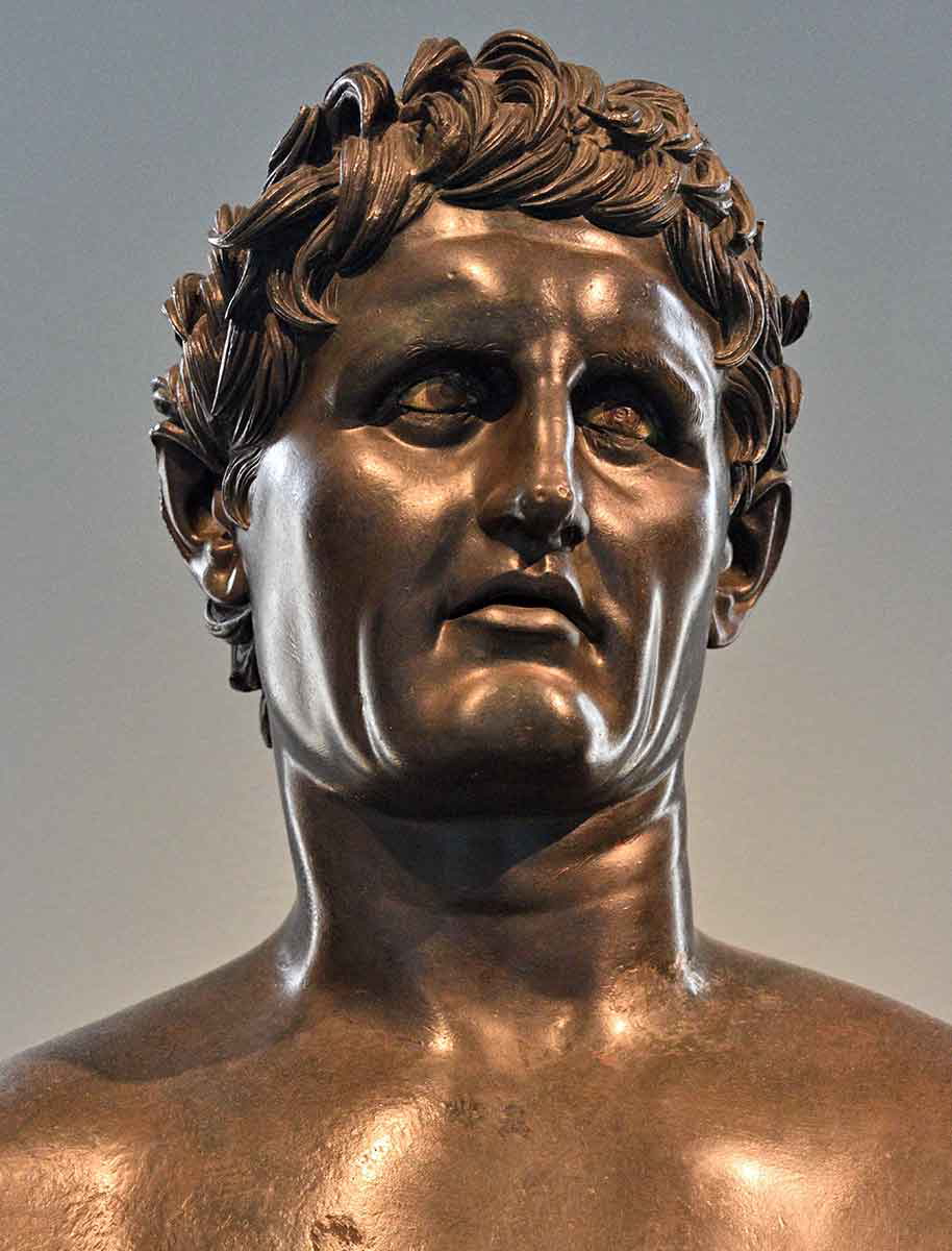 sekeucid king seleucus bronze statue