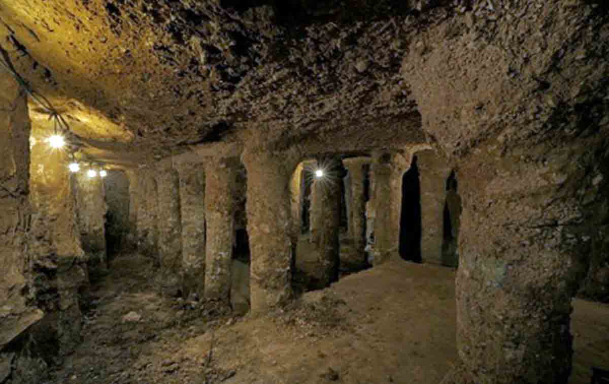 anselm kiefer crypt samson