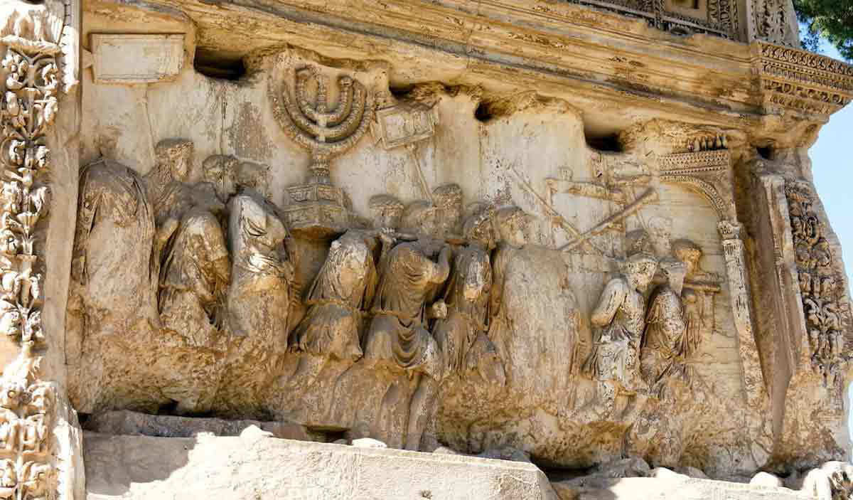 arch titus spoils