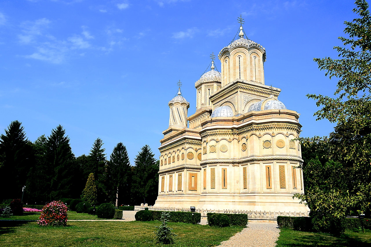 curtea de arges monastery southern romania