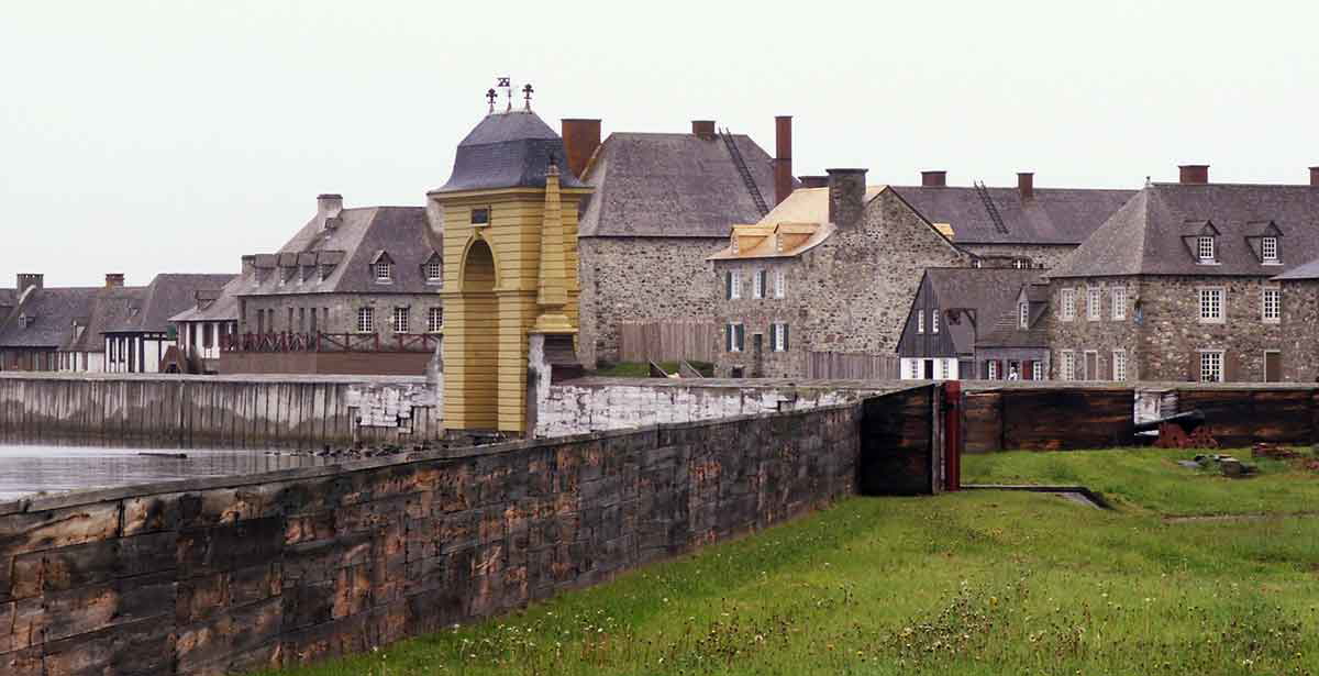 fortress of louisbourg maritimes canada