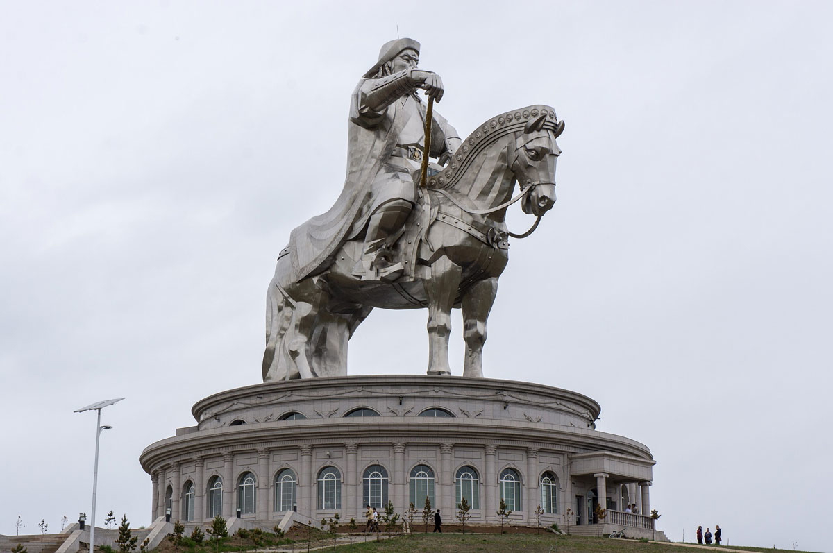 genghis khan colossal statue
