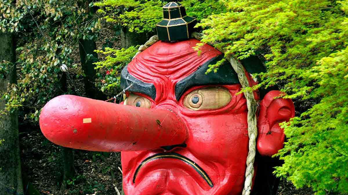 japanese yokai tengu mask