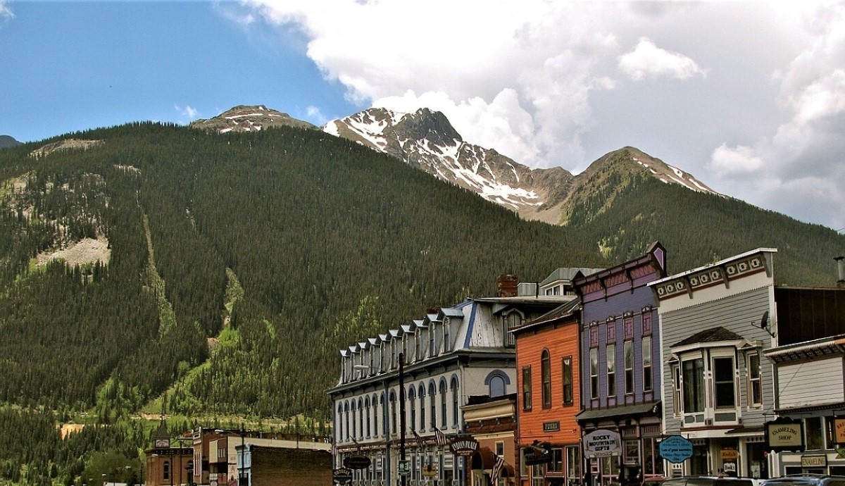 must visit historic towns colorado