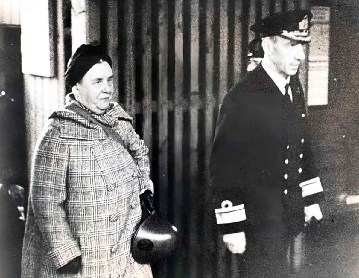 queen wilhelmina in exile london photo