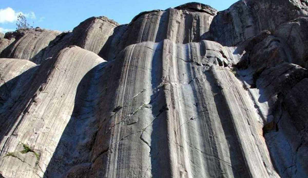 rodadero rock slides sacsayhuaman