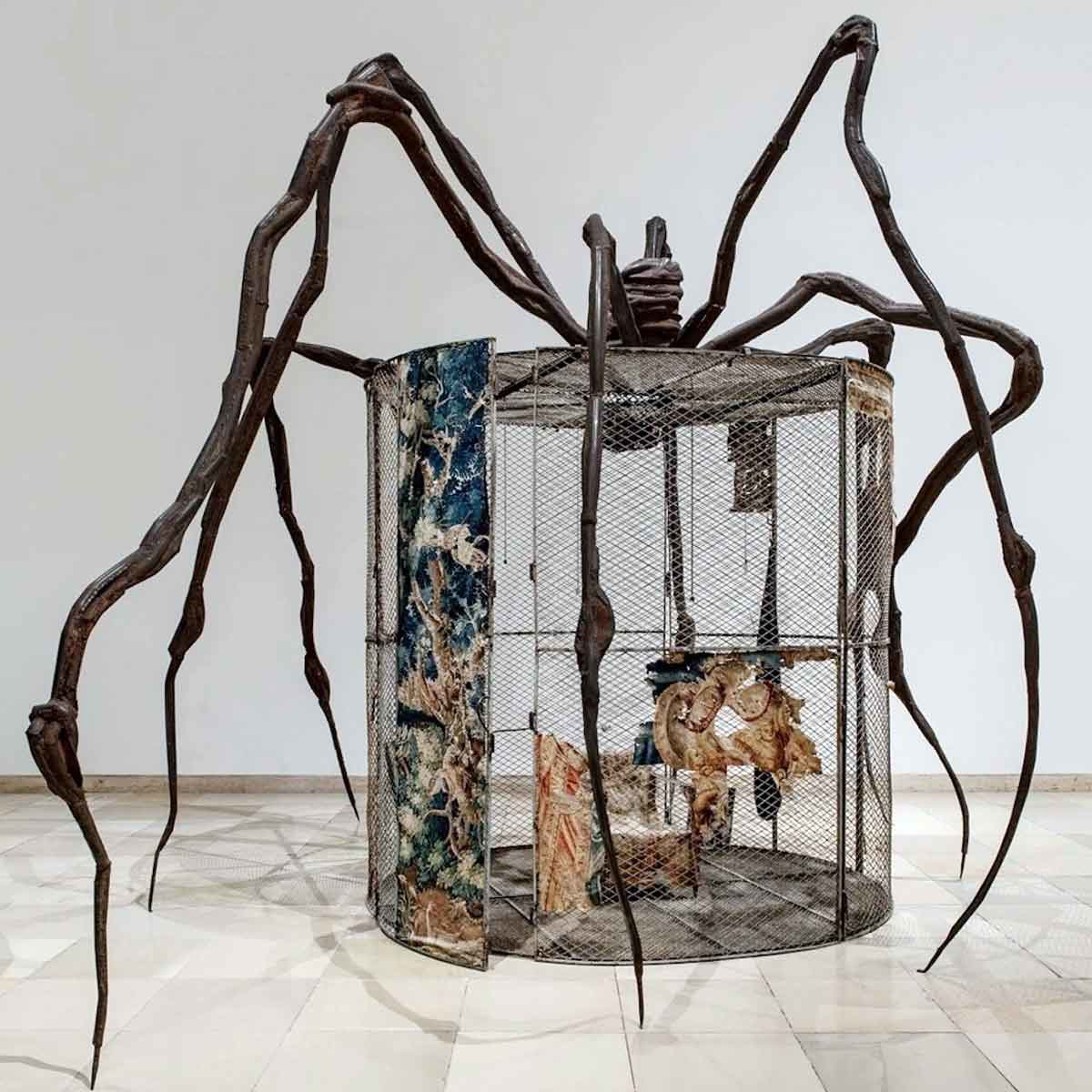 sigmund freud bourgeois spider installation