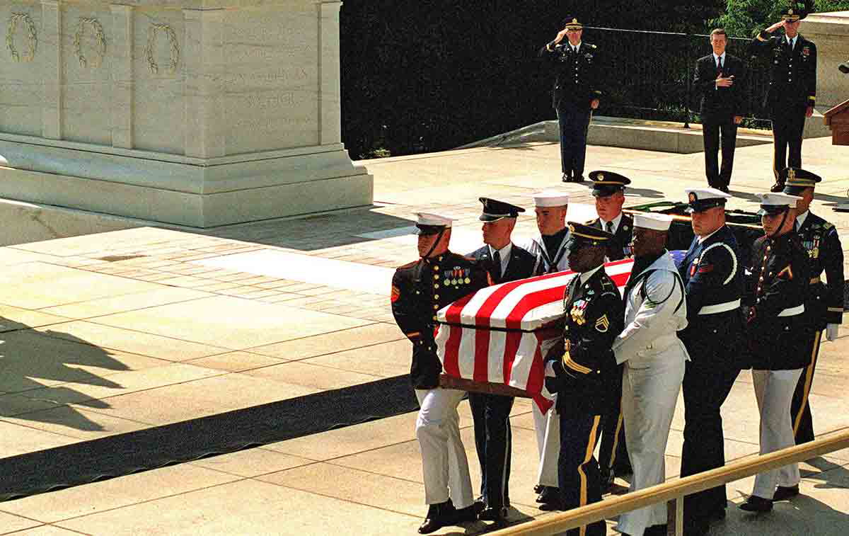 unknown soldier vietnam war identification