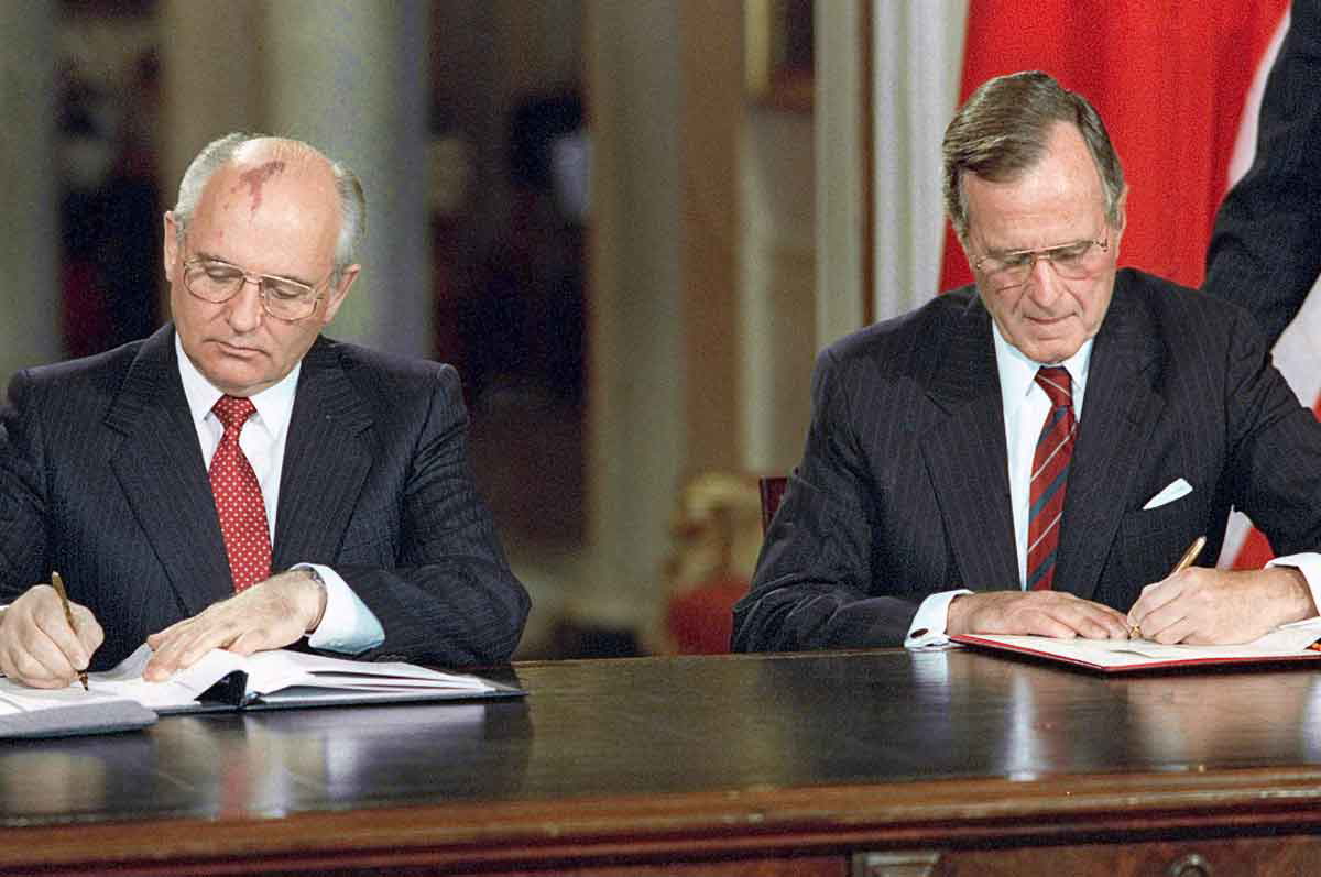 ussr gorbachev bush