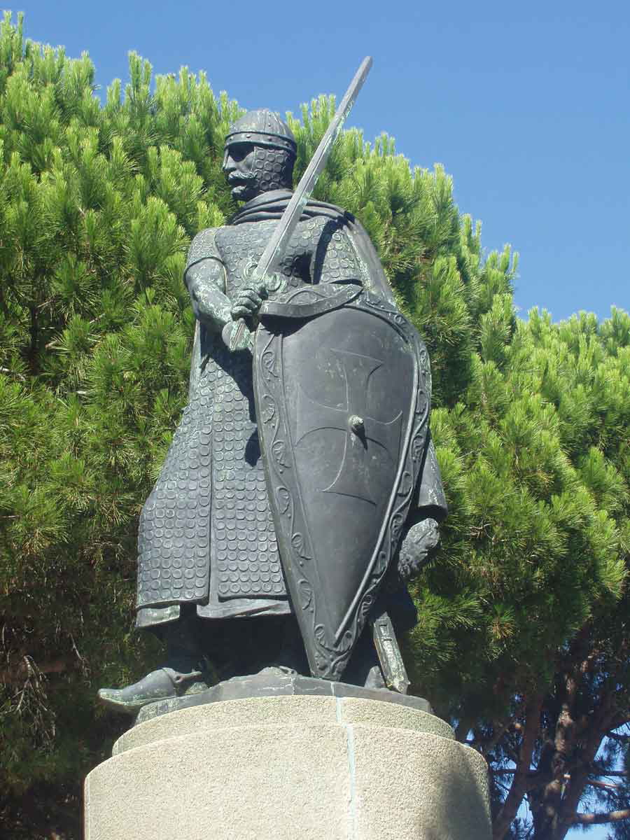afonso henriques statue