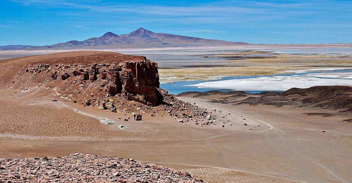 atacama desert lunar landscapes