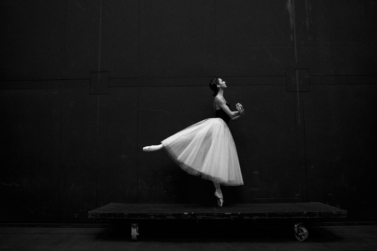 ballet dancer bolshoi theater unsplash