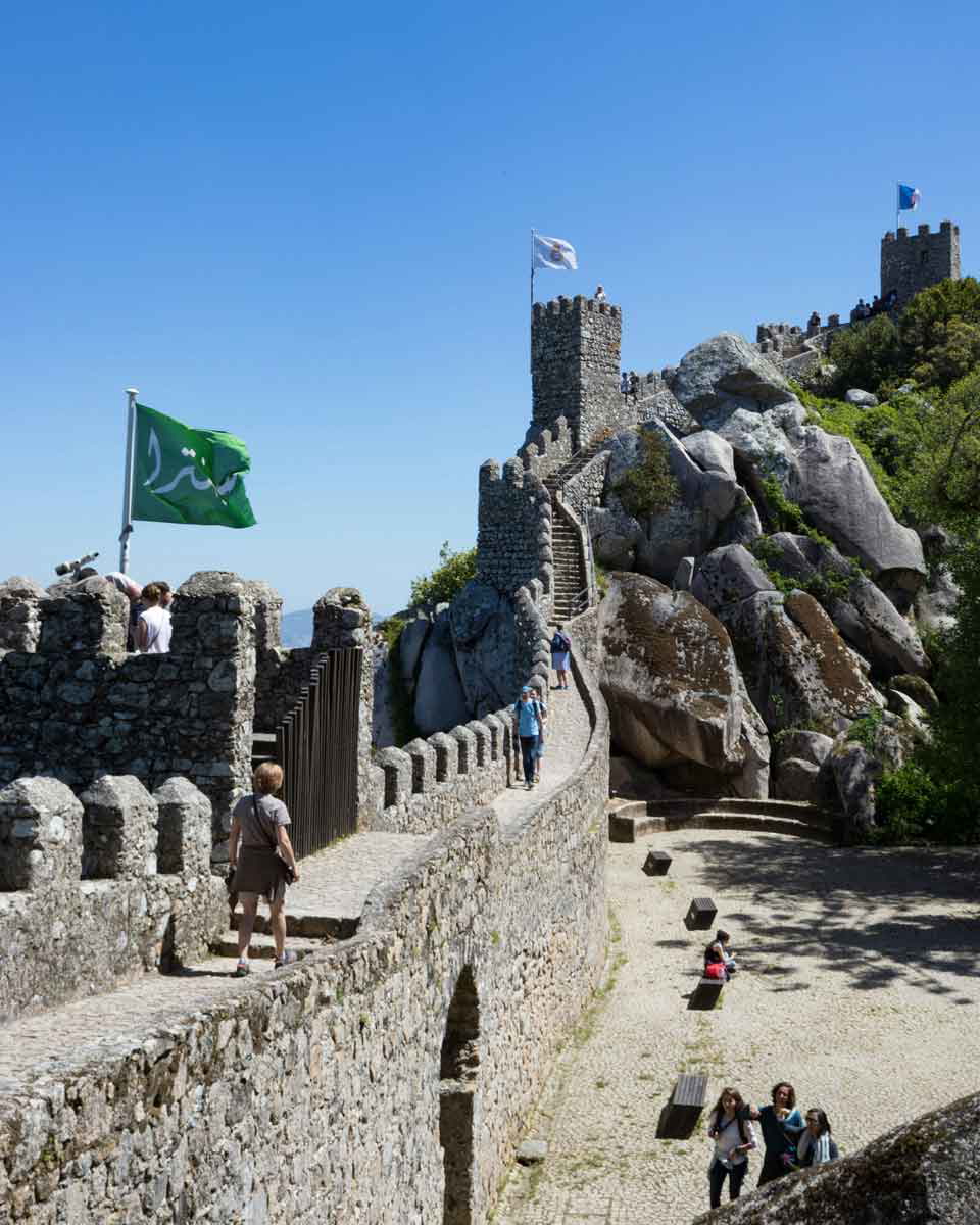 castle of the moors people on battlements