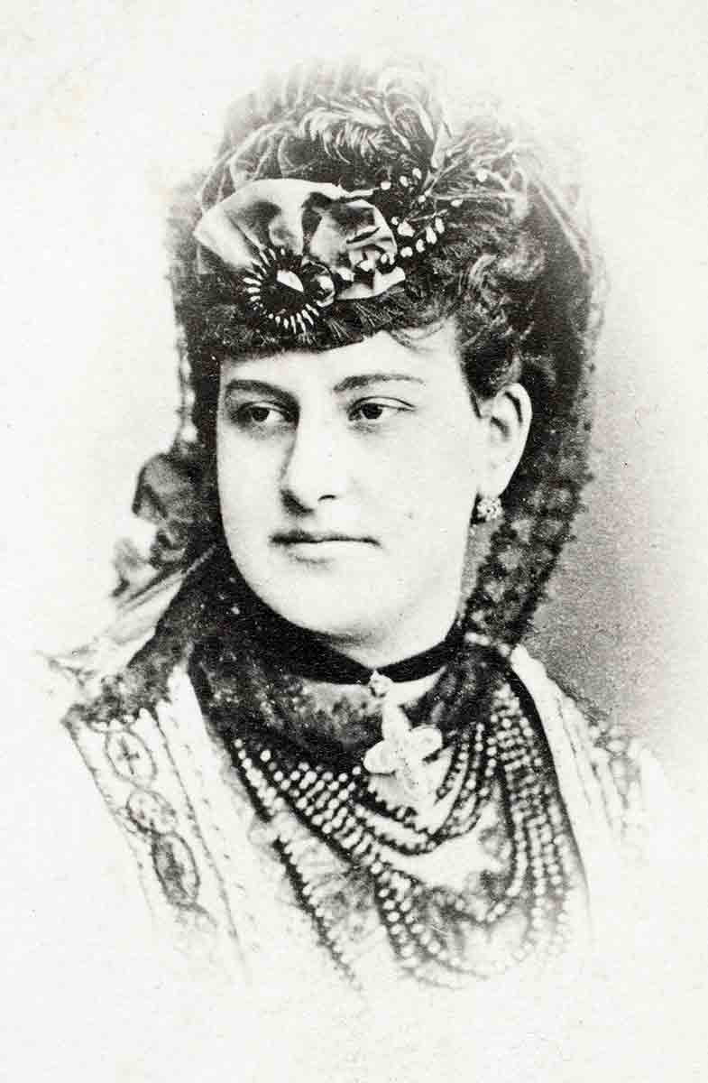 emma ciniselli swedish society