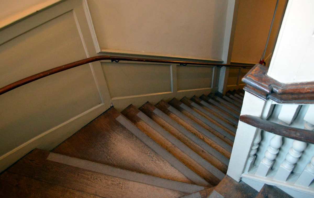 haunted stairs hampton court