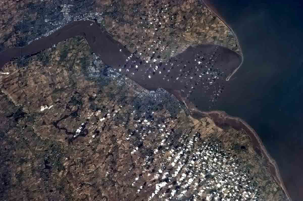 humber estuary from space