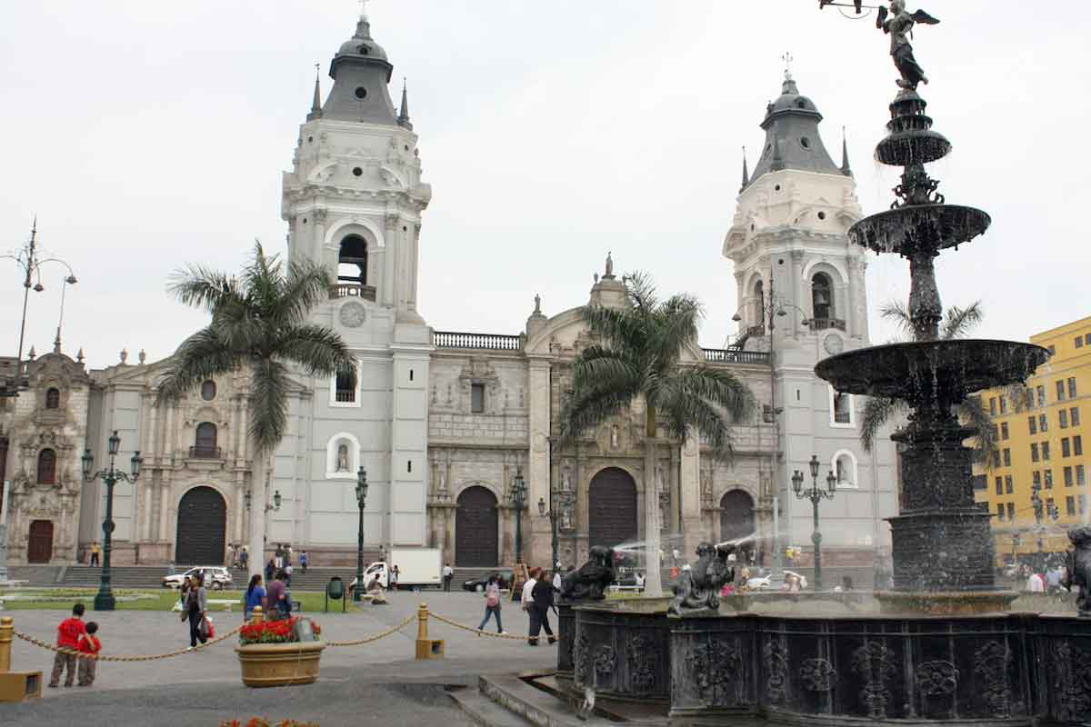 lima plaza de armas