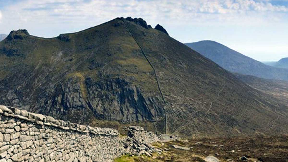 mourne mountains photo