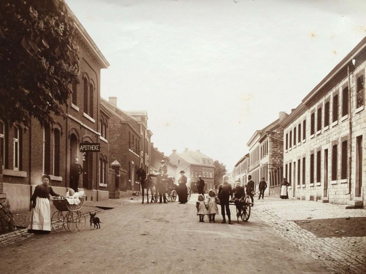 neutral moresnet street photo