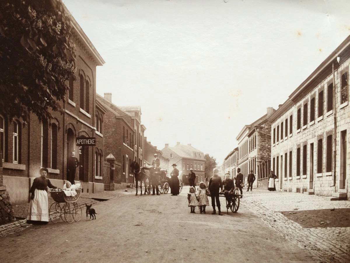 neutral moresnet street photo