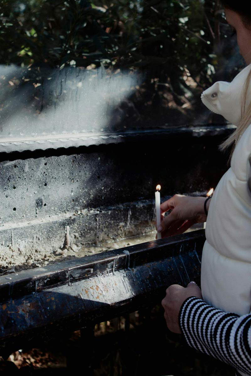 offering candle samhain