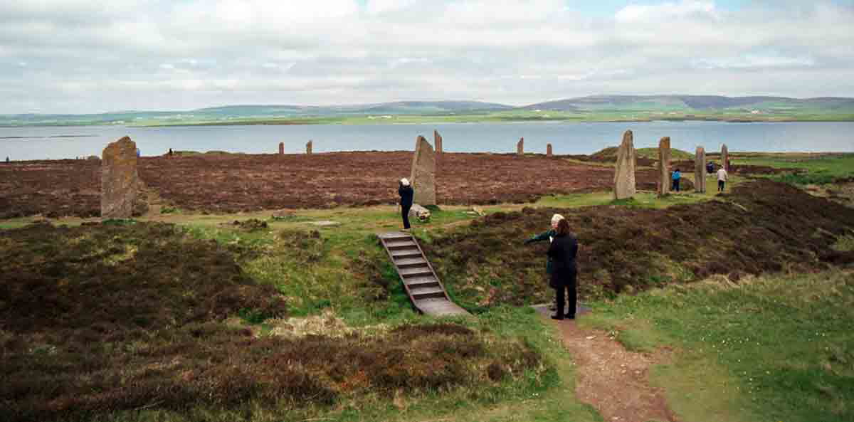 people exploring ring of brodgar