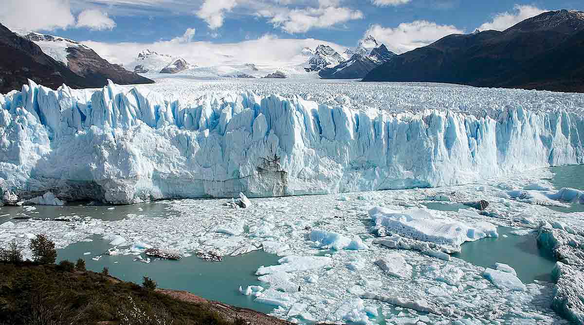 perito moreno glacier calafate argentina
