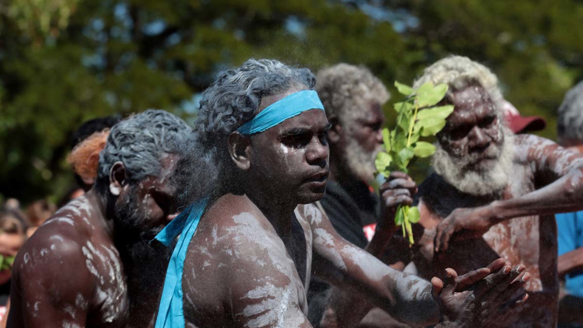 photo larrakia dancers