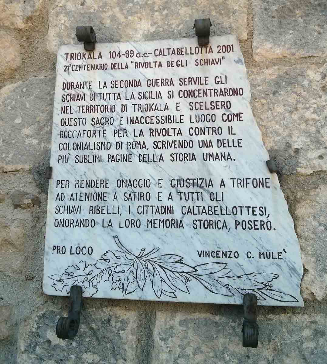plaque second servile war