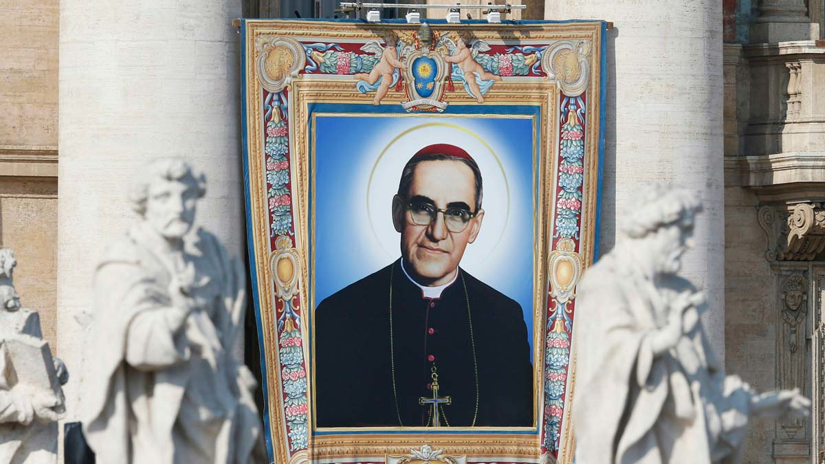 portrait romero canonization