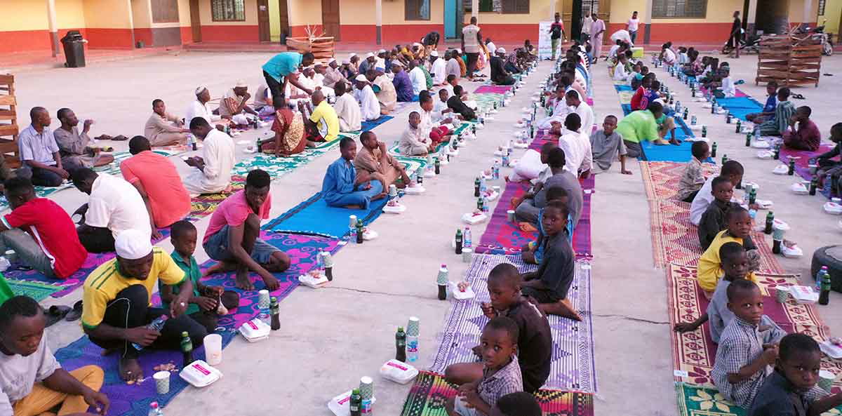 rajab muslims preparing iftar photopgraph