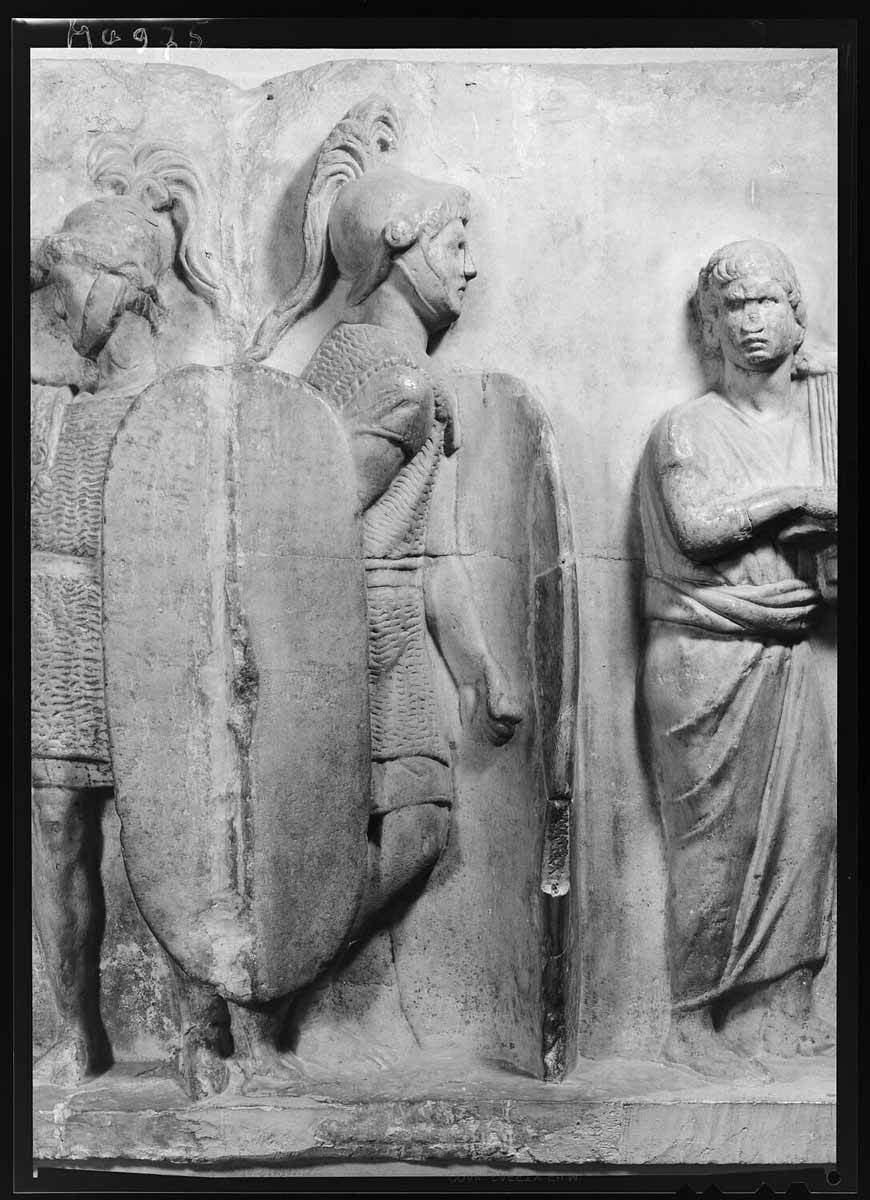 roman soldier louvre 2nd century