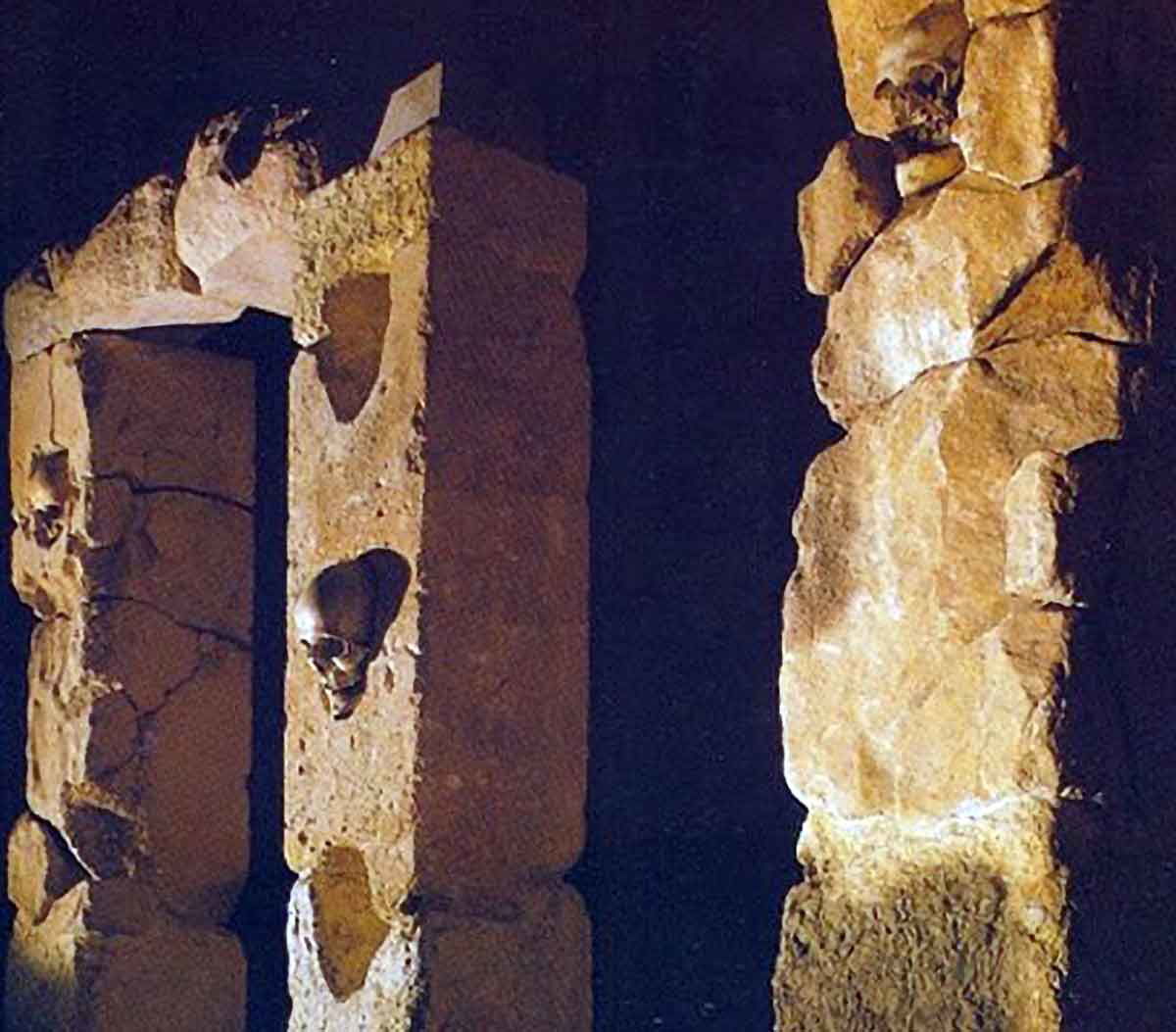 roquepertuse skulls photo