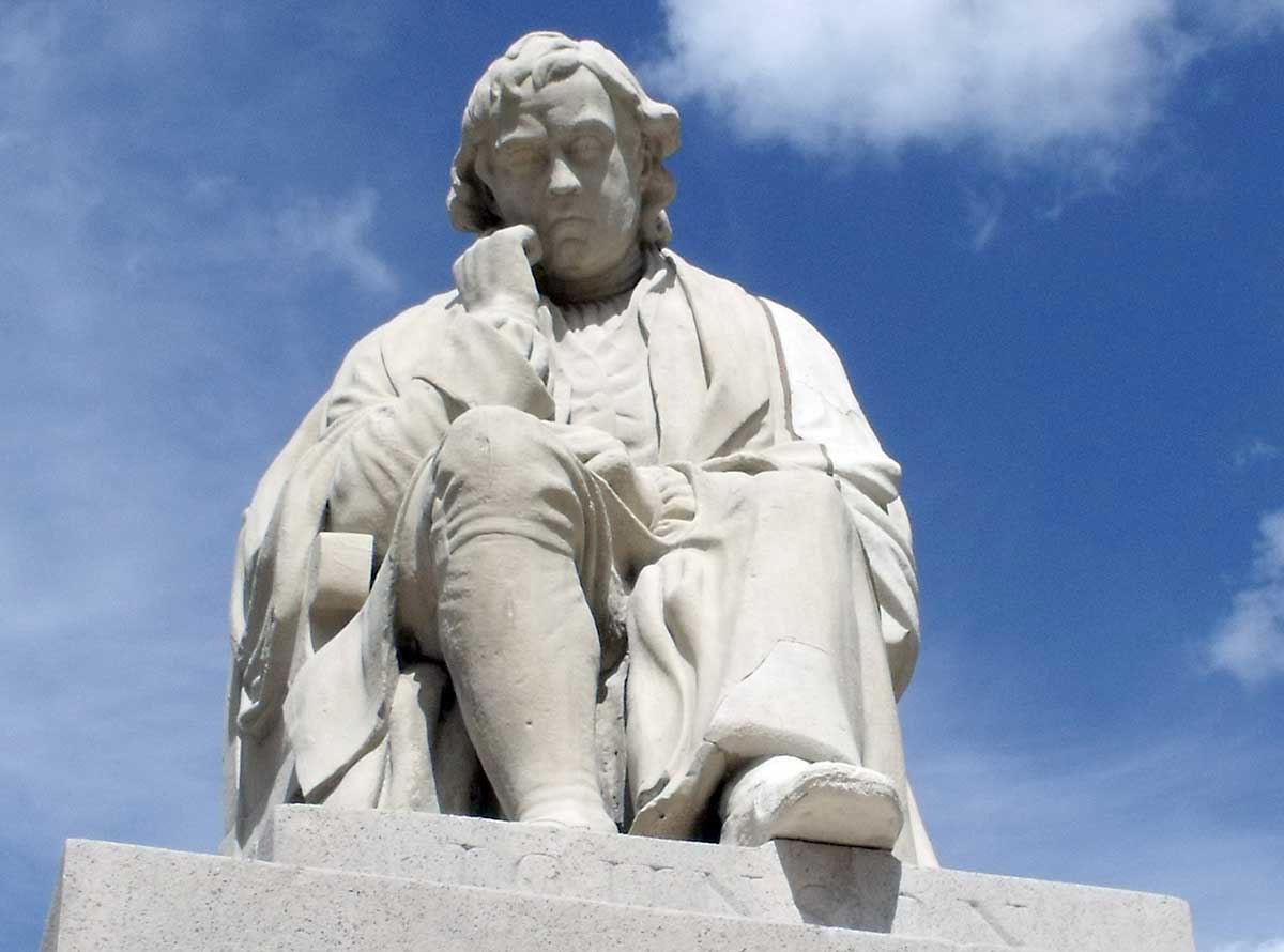 samuel johnson statue lichfield