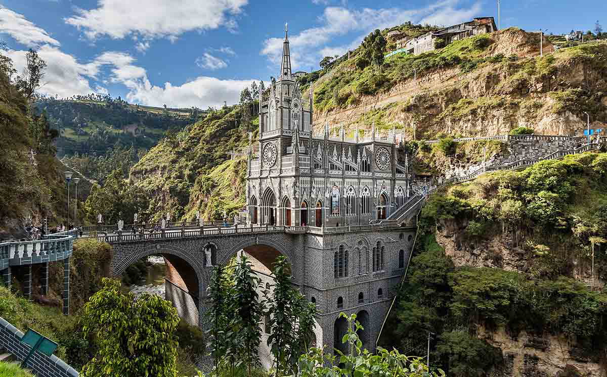santuario de las lajas colombia